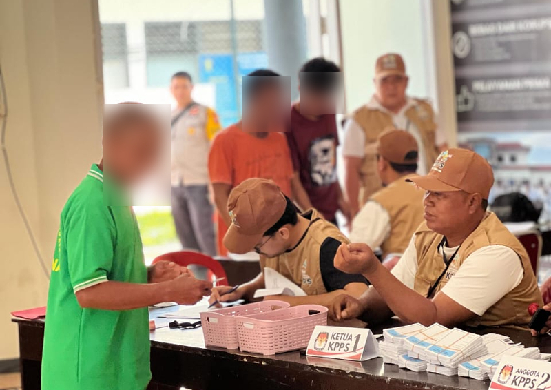 Pegawai dan WBP Lapas Ampana Antusias Salurkan Hak Pilih di Pilkada 2024