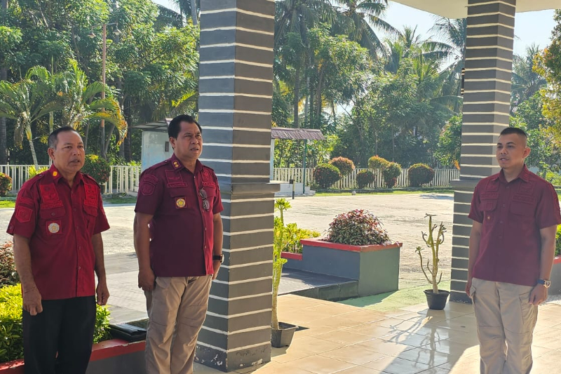 Kasubbag TU Pimpin Apel Pagi, Bangun Semangat Kerja Pegawai Lapas Ampana