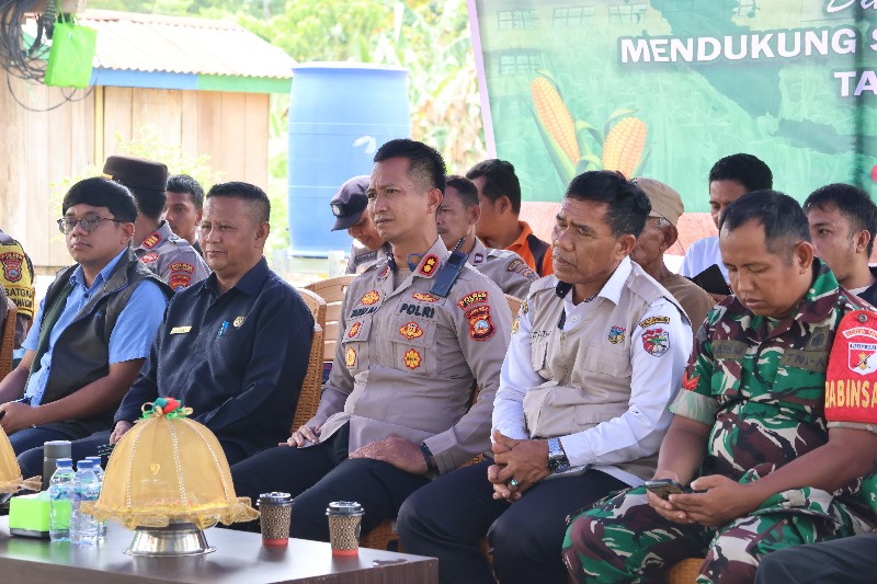 Jamin Pangan, Kapolres AKBP Yanna Pimpin Penanaman Jagung Bibit Unggul di Ampana Kota
