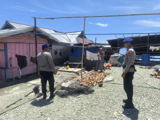 Jaga Ekosistem dan Kamtibmas, Satpolairud Polres Touna Sambangi Nelayan Desa Labuan