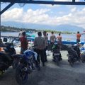Sambangi Nelayan Labuan, Sat Binmas Polres Touna Tekankan Keselamatan Laut dan Larangan Bom Ikan